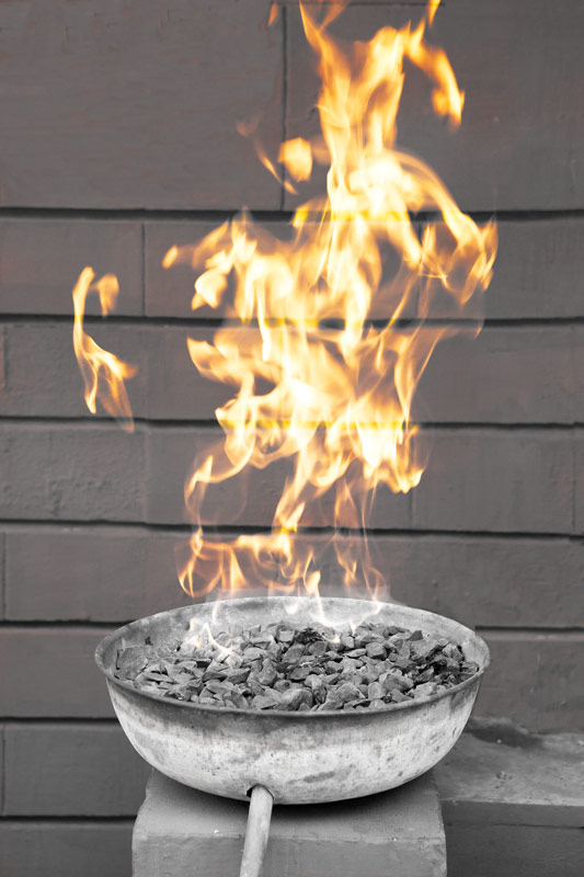 A body warming equipment which is lighted using biogas at the community toilet-cum-bath complex constructed by Sulabh International in Shirdi, Maharashtra